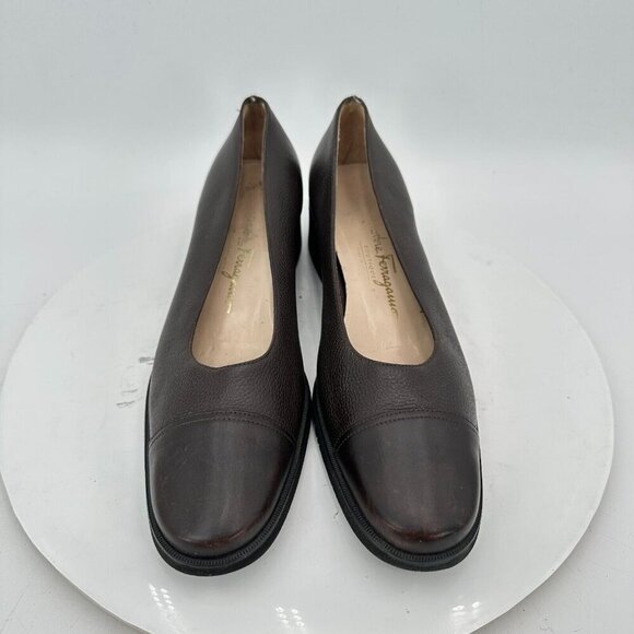 Salvatore Ferragamo Women Size 9 3A Brown Leather Cap Toe Slip On Low Heel Shoes - Picture 1 of 13